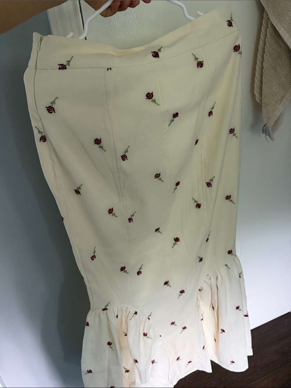 Reformation Cream Midi Skirt with Red Rose Embroidery - Picture 4 of 6